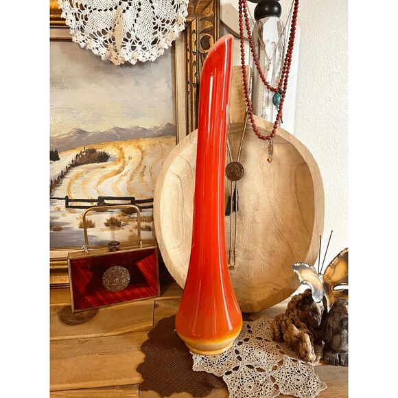 Vintage L.E. Smith Glass Bittersweet Orange Slag Glass Swung Vase – 21.5" Tall - Picture 6 of 7